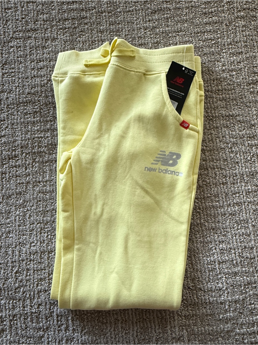 NWT New Balance Girls Light Yellow Fleece Joggers Sweatpants Large (14/16)